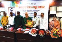 ইংরেজি সাহিত্যের মেধাবী শিক্ষক মুজিব রাহমান