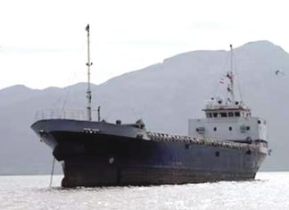 হরমুজ প্রণালি মাইনমুক্ত করতে সময় লাগতে পারে ছয় মাস