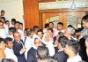 মনোনয়ন ফরম সংগ্রহে বাধা, উত্তেজনা