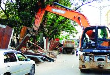 সৌন্দর্যবর্ধনের নামে নির্মাণাধীন বাণিজ্যিক স্থাপনা উচ্ছেদ