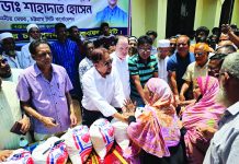 লালদিয়ার চরে পুনর্বাসন প্রক্রিয়ায় কোনো পরিবার দুর্ভোগে পড়বে না