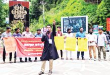 চট্টগ্রামের সঙ্গে সারাদেশের রেল যোগাযোগ বন্ধের হুঁশিয়ারি চবি শিক্ষার্থীদের