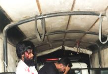 দামপাড়ায় পুলিশের সাথে দুই যুবকের মারামারি, আহত ৩