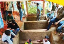 মা এখনো জানেন না তার ঘরে আসবে চার ছেলের কফিন