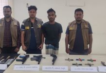 চট্টগ্রামে আগ্নেয়াস্ত্রসহ সন্ত্রাসী গ্রেপ্তার