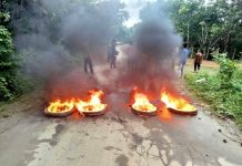 সাজেক সড়কে ইউপিডিএফের আধাবেলা অবরোধ চলছে