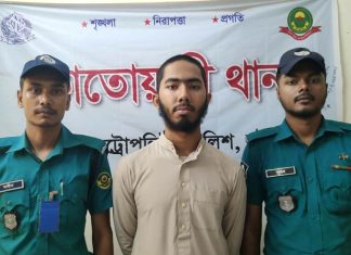 মাদ্রাসায় ছাত্রকে বলাৎকার, কোতোয়ালীতে মূল অভিযুক্ত গ্রেফতার