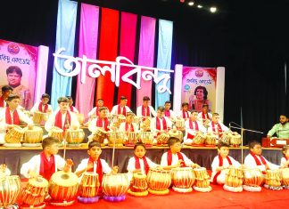 তবলার প্রতিটি বোল যেন একেকটি গল্প