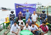 কর্ণফুলীতে ৪ হাজার লিটার ডিজেলসহ ৯ চোরাকারবারি আটক