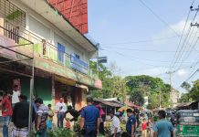 বাঁশখালীতে লিচুর বাজার বসিয়ে সড়ক দখল, তীব্র যানযট উপজেলা প্রশাসনের অভিযান