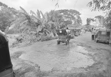 ১০ মিনিটের পথ পাড়ি দিতে লাগছে এক ঘণ্টা