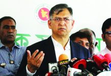 আ. লীগ আমলে লাইসেন্স পাওয়া ১০ হাজার আগ্নেয়াস্ত্র জমা পড়েনি : স্বরাষ্ট্রমন্ত্রী