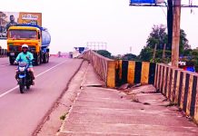 কালু শাহ ব্রিজে বড় ফাটল