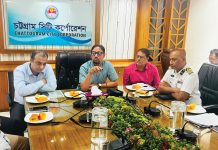 ফুটপাত-সড়ক দখলকারীদের বিরুদ্ধে অভিযান জোরদারে মেয়রের নির্দেশনা