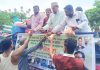 ফিরিঙ্গী বাজারে খাবার ও শরবত বিতরণ