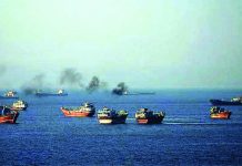 হরমুজ প্রণালিতে জাহাজ চলাচল স্বাভাবিক হতে কয়েক সপ্তাহ লাগবে