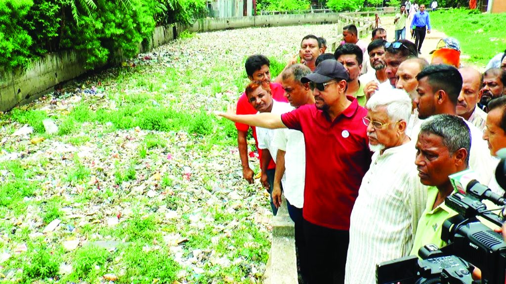 নগরীর চার খালের খনন ও পরিষ্কার কার্যক্রম শুরু – দৈনিক আজাদী