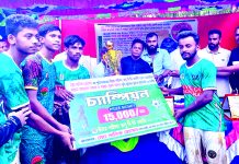 পাইন্দংয়ে ডলু বিডি এফসি’র ফুটবল টুর্নামেন্টে সুন্দরপুর একাদশ চ্যাম্পিয়ন