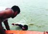 সাগরে ভেসে যাচ্ছিল ৪ পর্যটক, গ্রাম পুলিশ ও স্থানীয়দের সহযোগিতায় উদ্ধার
