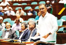 চট্টগ্রামকে পূর্ণাঙ্গ বাণিজ্যিক নগরী গড়তে প্রয়োজনীয় ব্যবস্থা গ্রহণ করা হবে