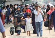 ঈদের ছুটি শেষ, শহরে ফিরছে মানুষ