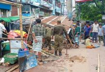 চাক্তাই খাতুনগঞ্জে ৩০ দোকান উচ্ছেদ করল চসিক