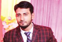বোরকা পরা মানুষ দেখে টর্চ লাইটের আলো জ্বালানোয় ছুরিকাঘাত