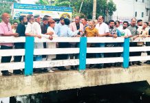 জলাবদ্ধতা নিরসনে নয়ারহাট খালে স্লুইসগেট নির্মাণ করা হবে