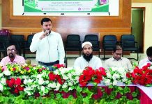 সরকারের পাশাপাশি এনজিওগুলো গ্রামীণ উন্নয়নে কাজ করছে