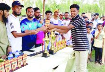 সীতাকুণ্ডের ফুটবল টুর্নামেন্টে আলেকদিয়া কিংস চ্যাম্পিয়ন