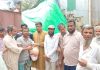 বাঁশখালীর বন্যাদুর্গত মানুষের মাঝে উপহার সামগ্রী বিতরণ