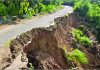 বন্যা ও পাহাড় ধসে সড়কে মৃত্যুফাঁদ