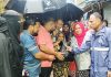 বায়েজিদে মহিলা দলের ত্রাণসামগ্রী বিতরণ