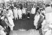 মা-বাবার পাশে চিরনিদ্রায় শায়িত সাবেক প্রতিমন্ত্রী নজরুল ইসলাম চৌধুরী