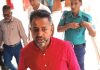 স্পর্শকাতর স্থানে চাপ দিয়ে চেক-স্ট্যাম্পে স্বাক্ষর, বরিশালে ভিডিও ভাইরাল