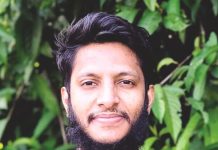 পাহাড়ধস বলছে ‘পালাও’, দারিদ্র্য বলছে, ‘থাকো’