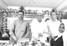ফতেয়াবাদ গাউছিয়া তৈয়্যবিয়া মাদরাসায় পুরস্কার বিতরণ