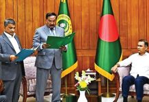 প্রার্থিতা বৈধ ঘোষণার পর সন্ধ্যায় শপথ নিলেন সরোয়ার আলমগীর