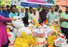 দুর্যোগের সময় মানুষের পাশে দাঁড়ানো আমাদের নৈতিক ও মানবিক দায়িত্ব