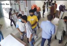 চাঁদা না দেওয়ায় ব্যবসা প্রতিষ্ঠানে হামলা, লুট