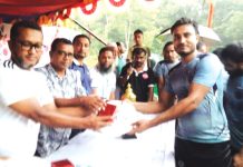 চন্দ্রঘোনায় প্রীতি ফুটবল ম্যাচ