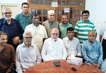 রাউজানে বন্যা দুর্গতদের পাশে সচ্ছল ব্যক্তিদের দাঁড়ানোর আহ্বান