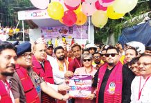 রথযাত্রা উৎসবে ভক্তের ঢল