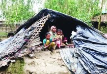 বন্যার ক্ষত বুকে নিয়ে স্বাভাবিক জীবনে ফেরার চেষ্টা জেসমিনের