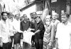 পশ্চিম গুজরায় পানিবন্দী অসহায় মানুষের পাশে বিএনপি