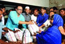 শুধু ত্রাণ বিতরণে সীমাবদ্ধ নেই,পুনর্বাসনও শুরু করেছে সরকার