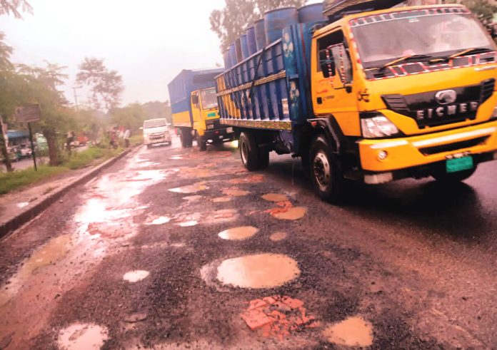 Sitakunda Dhaka-Ctg Highway Roadpic 2