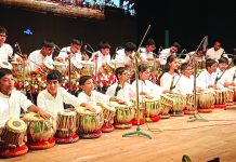 রেওয়াজের ‘গুরু প্রণাম’