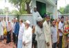 বাঁশখালীতে বন্যাদুর্গতদের পাশে পাহাড়তলী রেলওয়ে বাজার ব্যবসায়ী কল্যাণ সমিতি