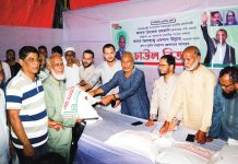 বন্যার্তদের জন্য এরশাদ উল্লাহ এমপির ত্রাণ ও নগদ অর্থ বিতরণ